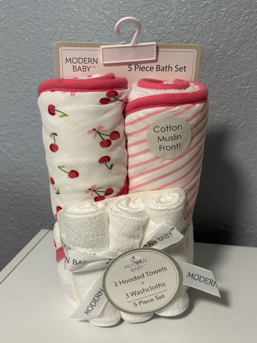 Modern Baby Pink Cherry 5-Piece Bath Set - Hooded Towels & Washcloths